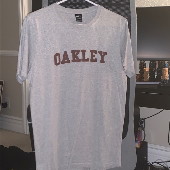 OAKLEY TEE - Picture 1 of 1